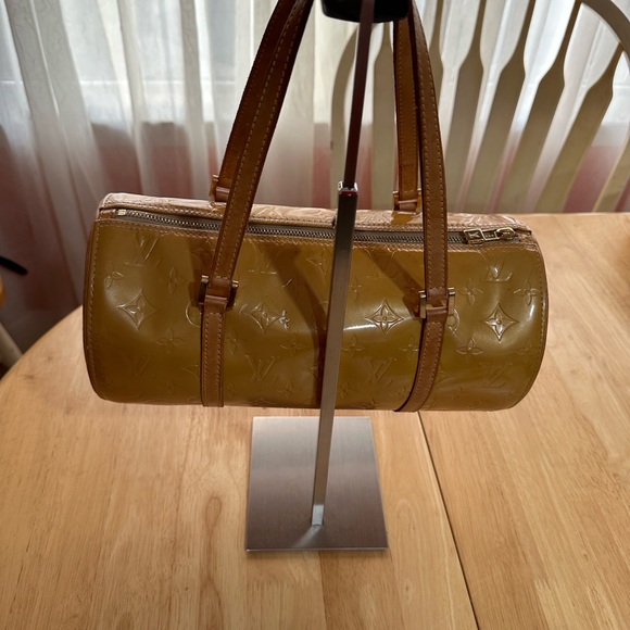 Louis Vuitton Gold Barrel Shoulder Bag 
One Shot Look at Photos Please - Picture 2 of 9